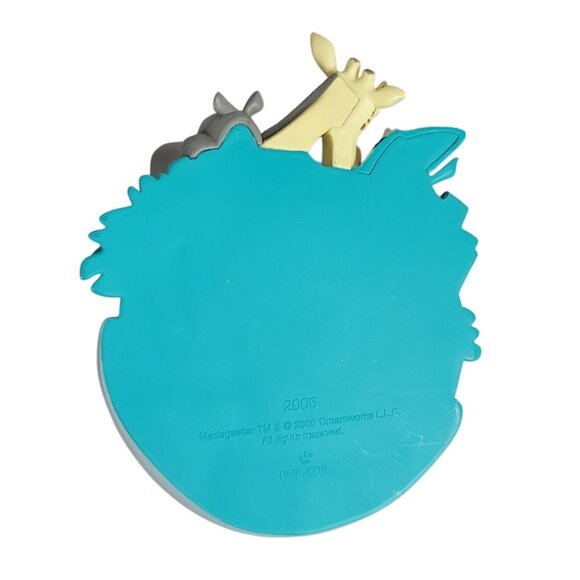 Hallmark Keepsake Madagascar Ornament Friends at Large Christmas 2005 Dreamworks - Picture 4 of 8